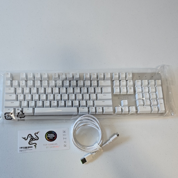 Razer White Gaming Keyboard with USB Connection